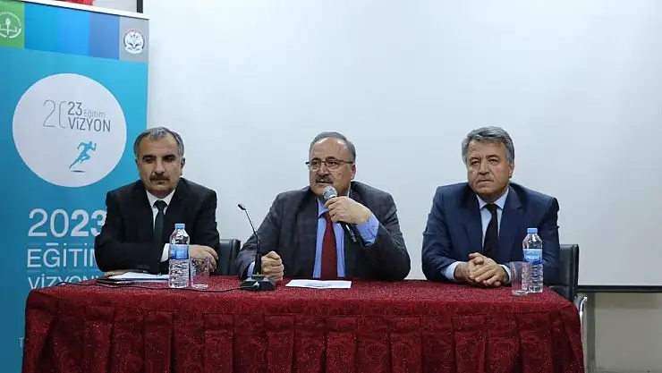 'Milli Eğitim Müdürü Alagöz okul müdürleriyle bir araya geldi'