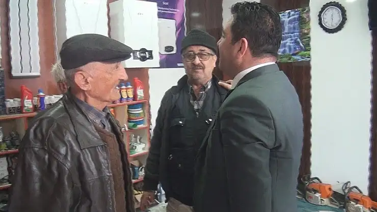 'CHP´li aday Soner Gökçe Akçadağlılarla bir araya geldi'