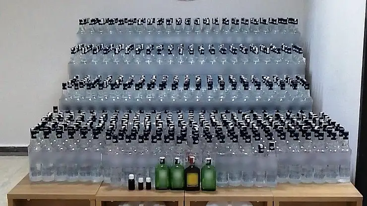 'Elazığ´da kaçak içki deposuna operasyon'