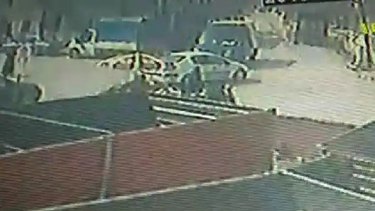 'Motosikletle otomobilin çarpıştığı kaza kamerada'