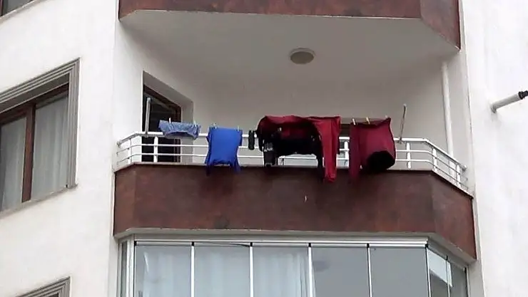 'Çamaşırları 3 gün asılı kalınca öldüğü ortaya çıktı'