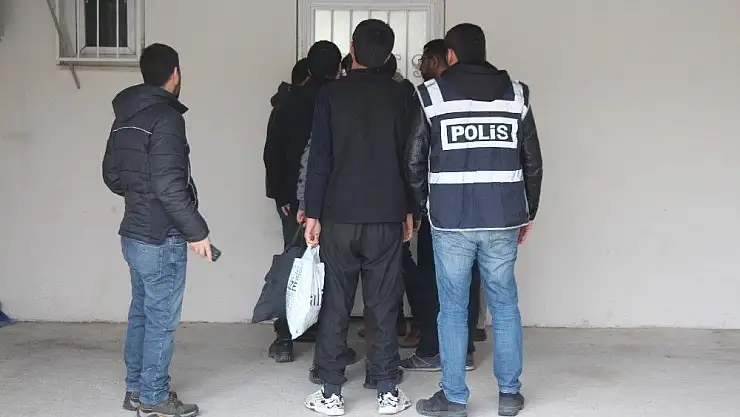 'Elazığ´da DEAŞ operasyonunda 7 şüpheli adliyeye sevk edildi'