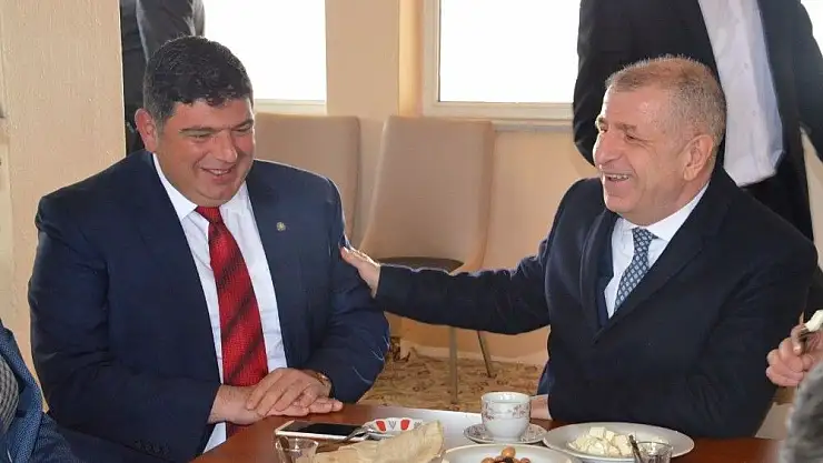 'Parlak seçim çalışmalarını sürdürüyor'