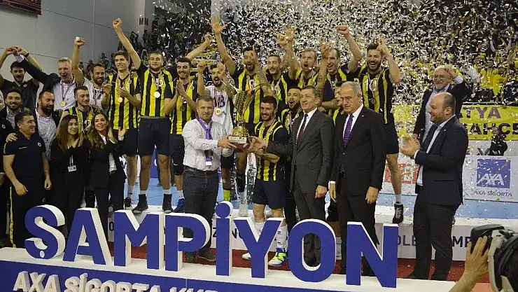 'Fenerbahçe kupasını aldı'