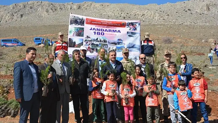 'Elbistan´da şehitler ormanına 800 fidan dikildi'