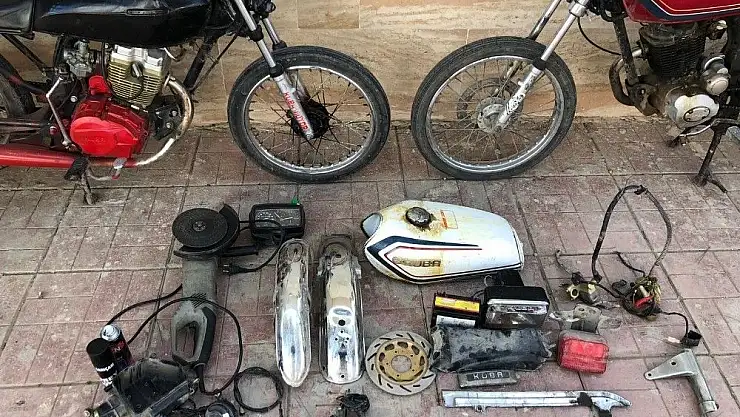 'Çaldıkları motosikletleri parçalayıp satan 6 kişi yakalandı'