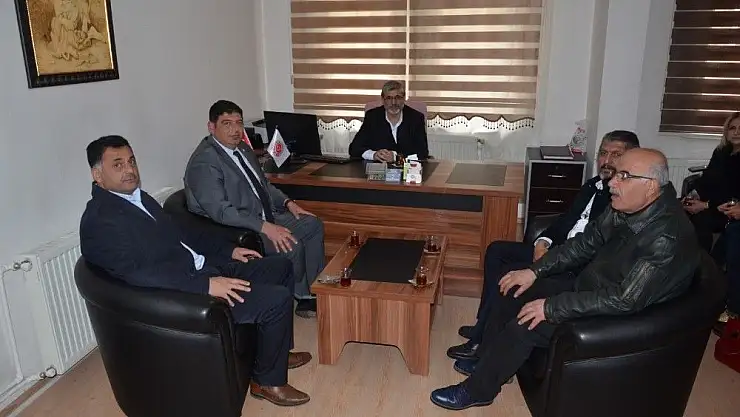 'Cem Parlak´tan Yetimler Derneğine ziyaret'