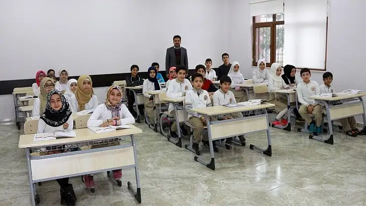'Öğrencilerin külliye heyecanı'
