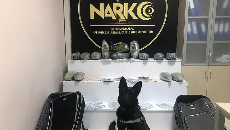'Kahramanmaraş polisi valizlere gizlenmiş 15 kilo uyuşturucu ele geçirdi'