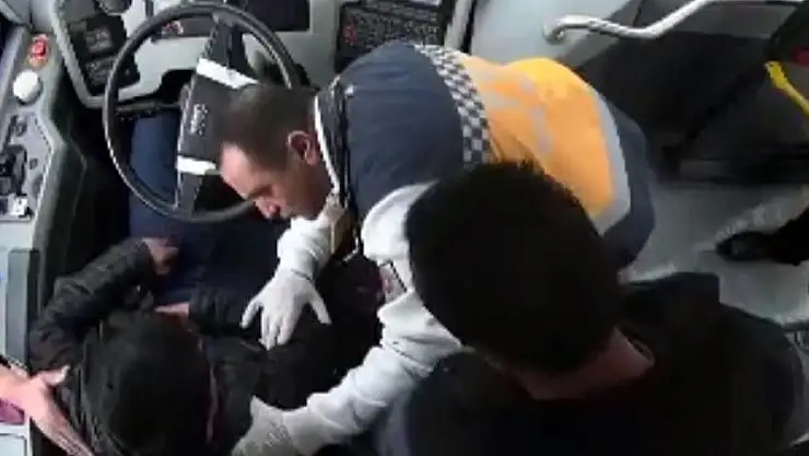 'Daha önce o hayat kurtarmıştı, şimdi yolcular onun imdadına yetişti'