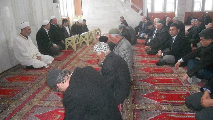 'Gölbaşı´nda şehit polisler için mevlit okutuldu'