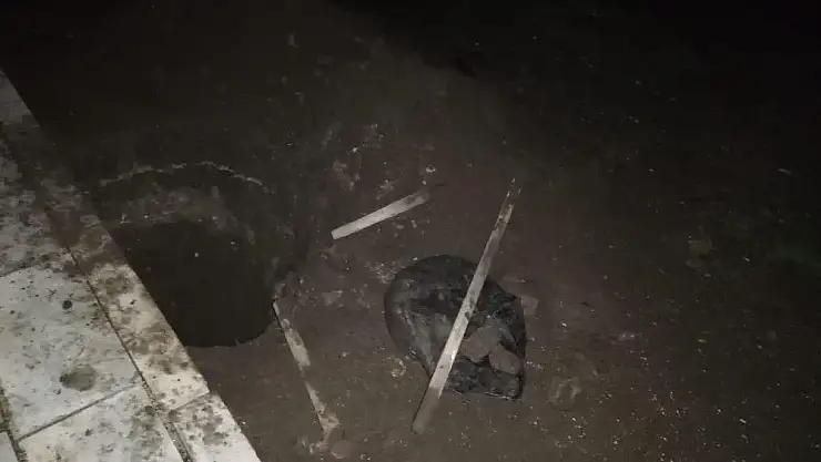 'Tarihi caminin altını kazan 3 kişi yakalandı'