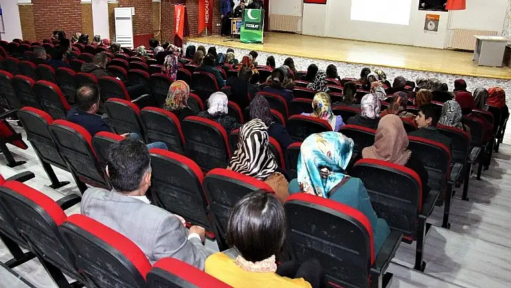 'Elazığ´da ''Sağlıklı Yaşam, Sağlıklı Gelecek'' semineri'