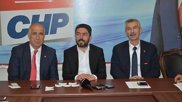 'CHP meclis üyelerini tanıttı'