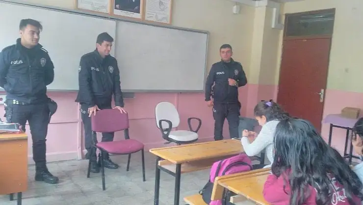 'Tut´ta öğrencilere polislik mesleği tanıtıldı'