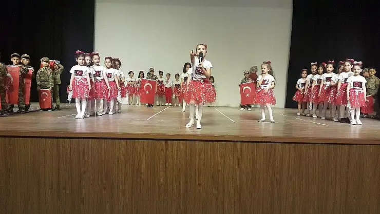 'Birinci sınıf öğrencilerinden göz dolduran etkinlik'