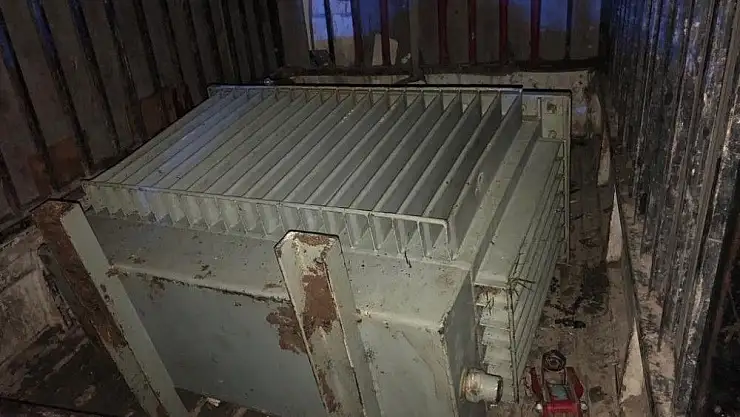 'Çaldıkları elektrik trafosu ile birlikte yakalandılar'