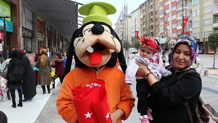 'Doğa Cadde´de 23 Nisan mutluluğu'