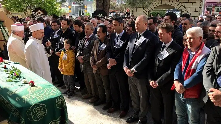 'Sri Lanka´da saldırıda ölen genç mühendis dualarla son yolculuğuna uğurlandı'