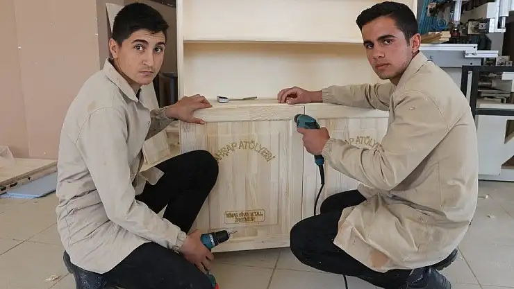 'Okulların beceri atölyeleri Mimar Sinan MTAL´dan'