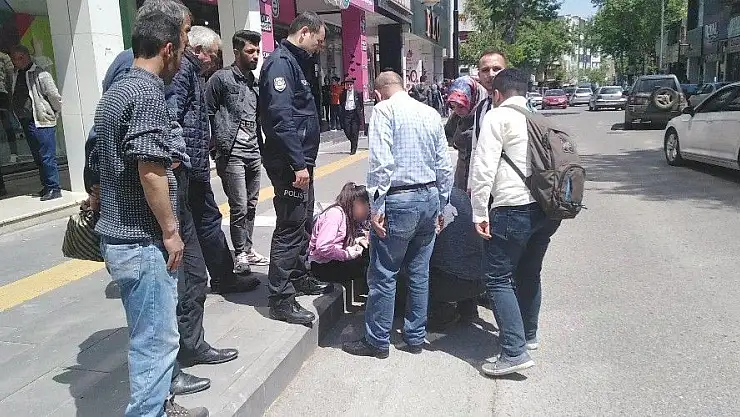 'Otomobilin çarptığı kız çocuğu yaralandı'