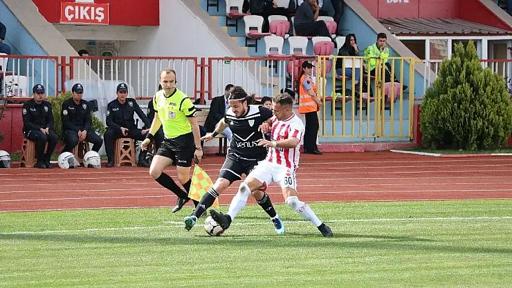 'TFF 2. Lig: Kahramanmaraşspor: 2 - Manisa Büyükşehir Belediyespor: 5'