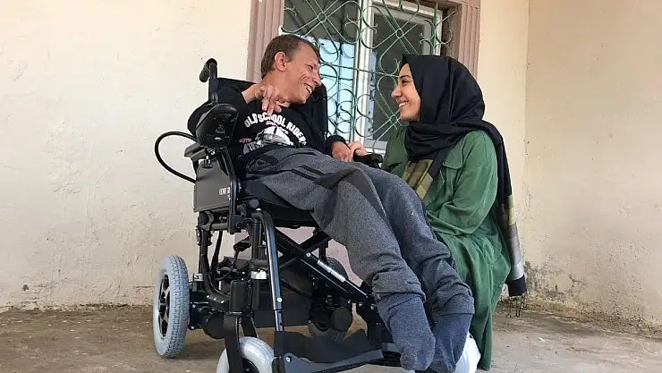 'Gönüllülerden akülü sandalye yardımı'
