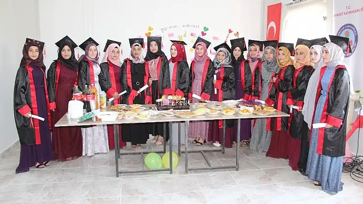 'Samsat´ta imam hatipli öğrenciler mezuniyet programı düzenledi'
