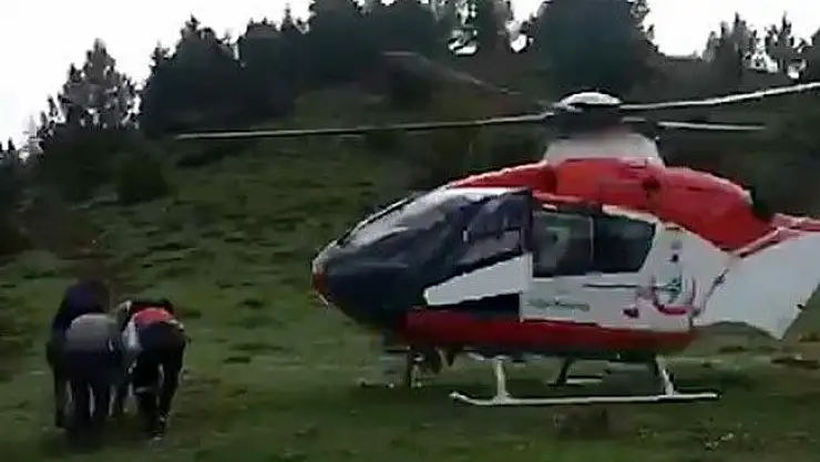 'Mantardan zehirlendi ambulans helikopterle hastaneye kaldırıldı'
