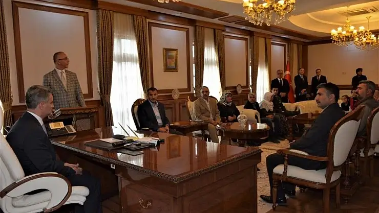 'Şehit yakınlarına devlet övünç madalyası verildi'