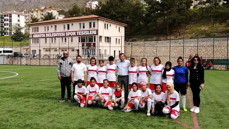 'Sümer Ortaokulu Türkiye finallerine katılıyor'