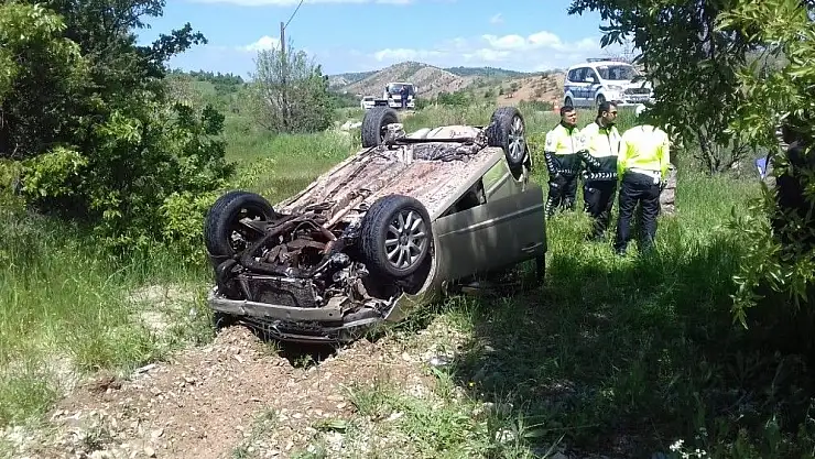 'Gölbaşı´nda otomobil takla attı'