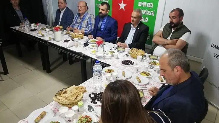 'Akın basın mensuplarını iftarda bir araya geldi'