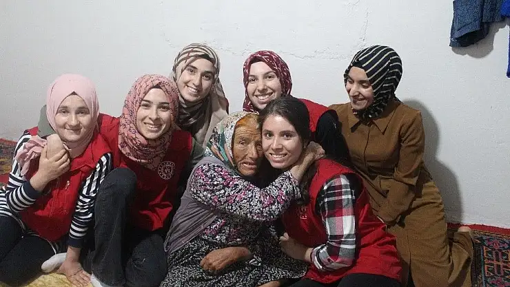 'Gençlerin `İyilik Ağacı´ büyüyor'