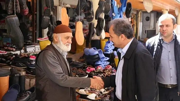 'Kılınç, esnaflarla bir araya geldi'