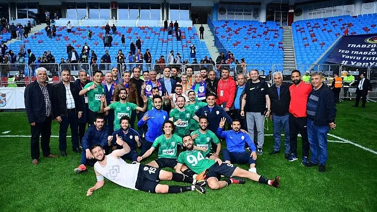 'Yeşilyurt Belediyespor kupasına kavuşuyor'