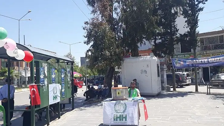 'Kahta İHH Ramazan bağış standı açtı'