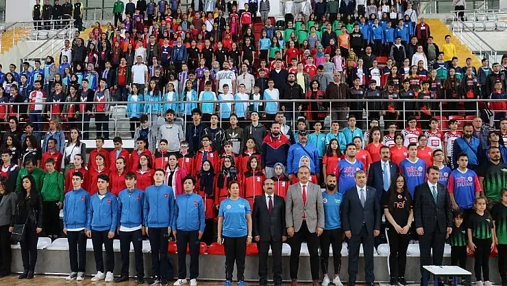 'Okullararası Floor Curling Türkiye Şampiyonası Sivas´ta başladı'