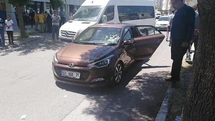 'Otomobil ile bisiklet çarpıştı: 1 yaralı'