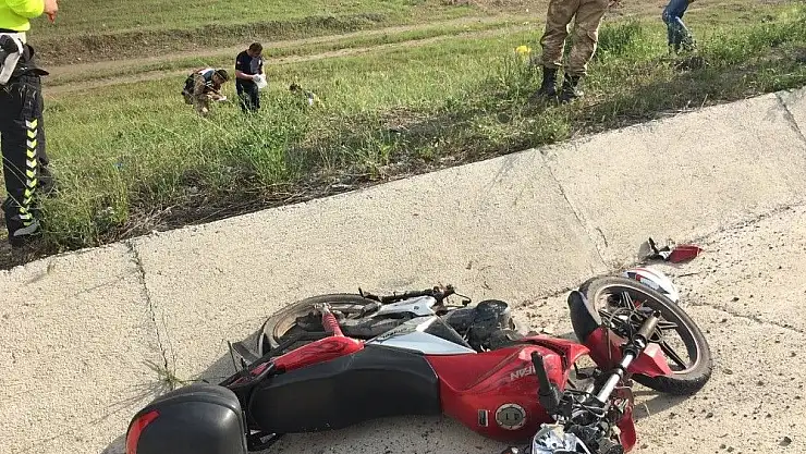 'Sivas´ta Motosiklet kazası:2 yaralı'