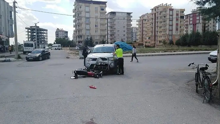 'Kamyonet ile motosiklet çarpıştı: 1 Yaralı'
