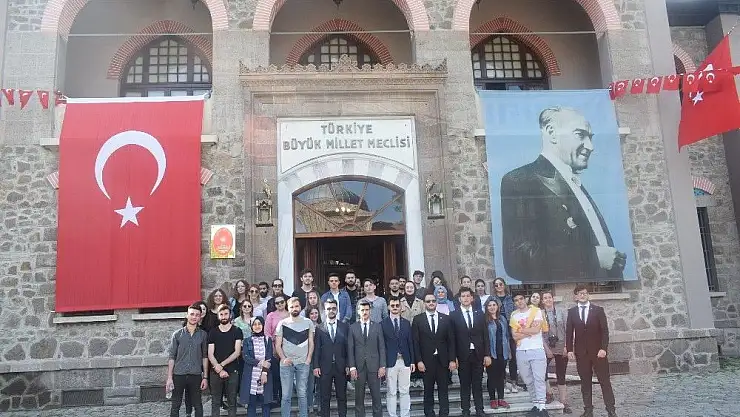 'Sivas kongresinin detaylarını Sivas´ta öğrendiler'