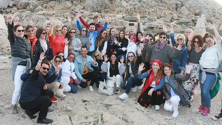 'Nemrut Dağı ünlüleri ağırladı'