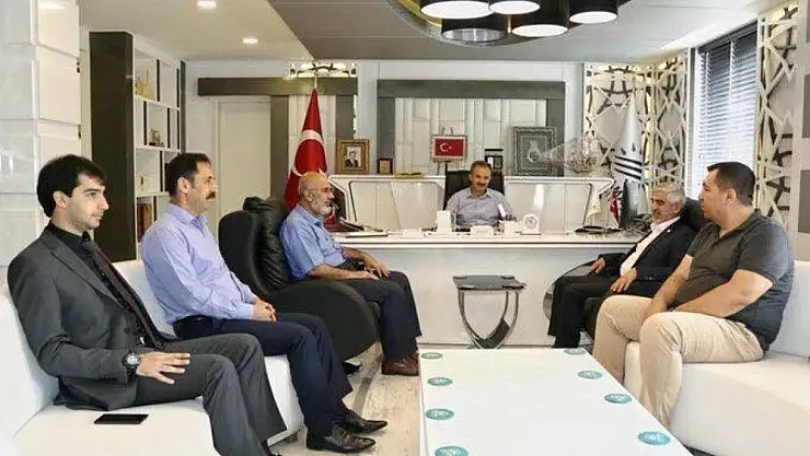 'Yeni Dünya Vakfı yönetimi Başkan Kılınç ile bir araya geldi'
