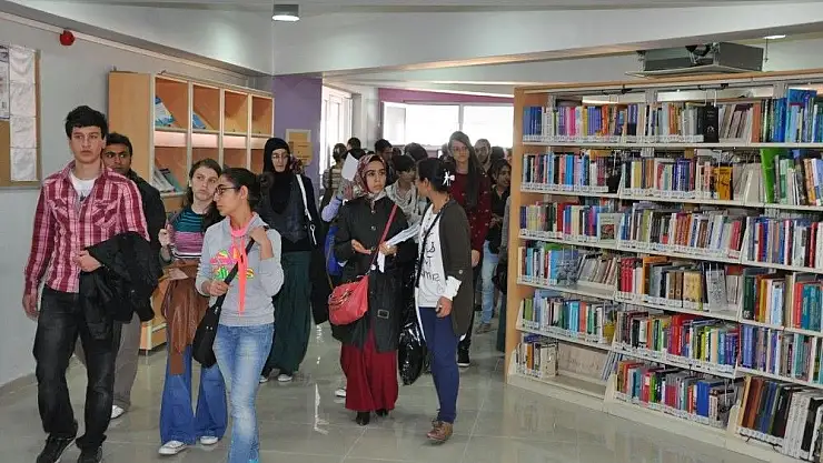 'Adıyaman Üniversite Kütüphanesi halkın hizmetine açıldı'