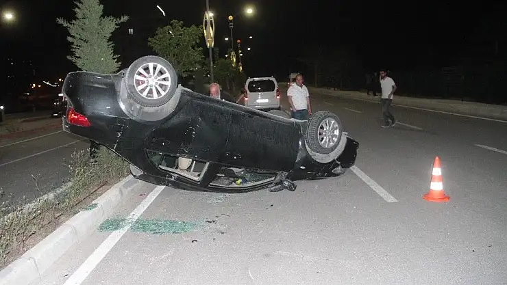 'Elazığ´da 2 ayrı trafik kazası: 5  yaralı'