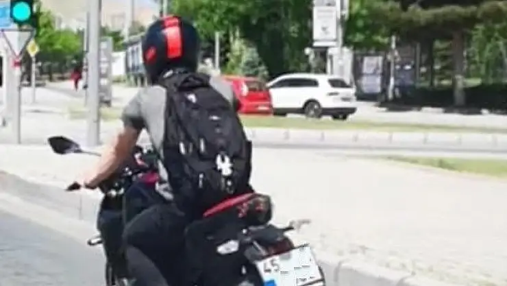 'O sürücünün ehliyetinden 30 puan düşürüldü, para cezası uygulandı'