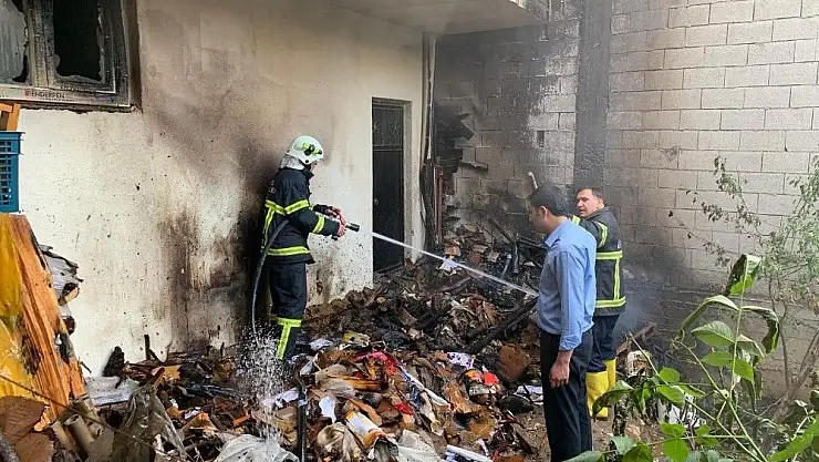 'Odunluktaki yangın büyümeden söndürüldü'