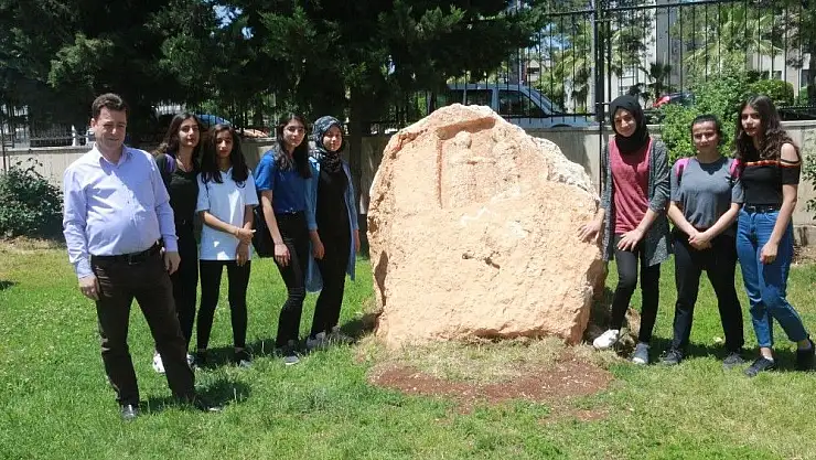 '8 tonluk ayrılık figürüne ziyaretçi akını'