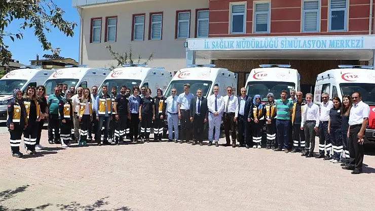 'Elazığ´da yeni 6 ambulans hizmete girdi'